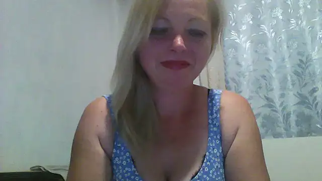 Lola_115 webcam