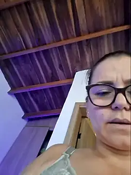 MariaPau_83 webcam
