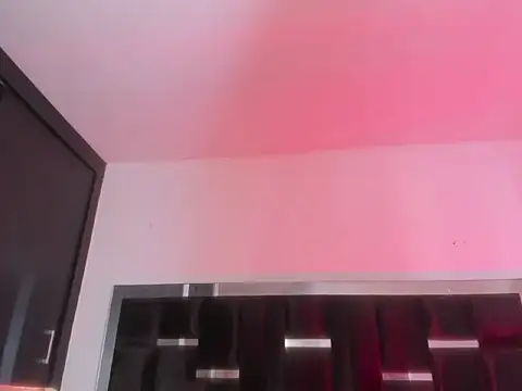 DANITENDER555 webcam