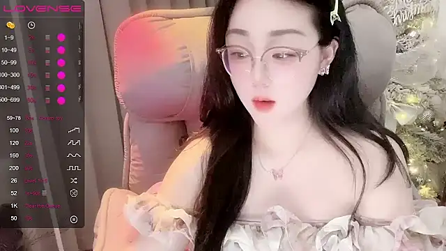 Monica-666888- webcam