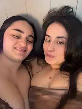 Antonella_Julieta webcam