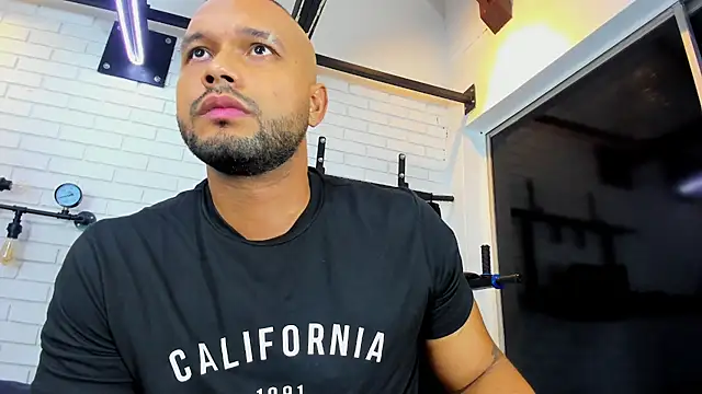 CharlieGrifinX webcam