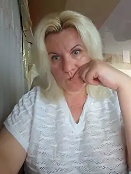 VikaRaine555 webcam
