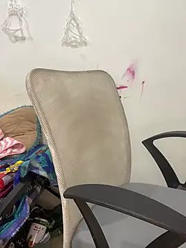 Nomi_5 webcam