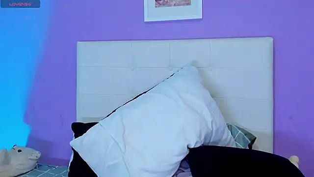 Charlotte11-11 webcam