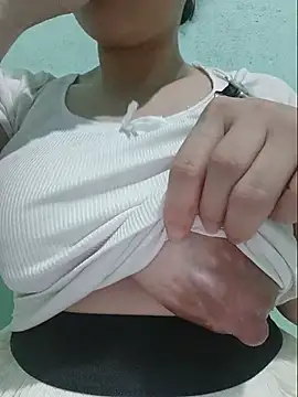 Shine_Mai webcam