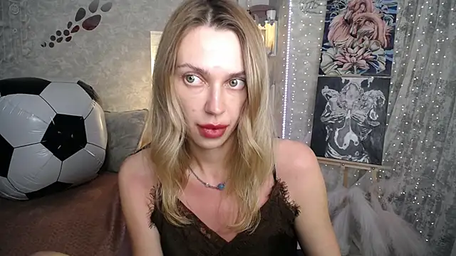 NickyAdamidi webcam