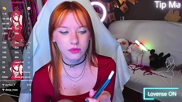MeganNewCat webcam