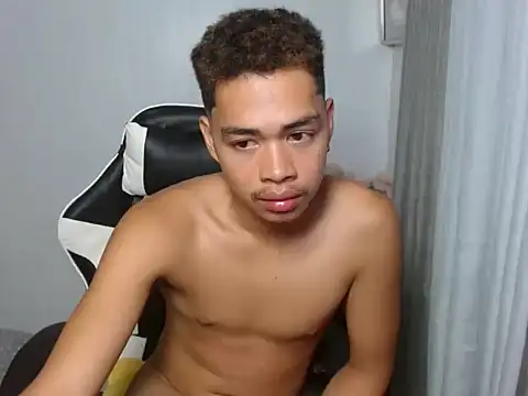 curlyasian_njxx (M twink) - public cum show