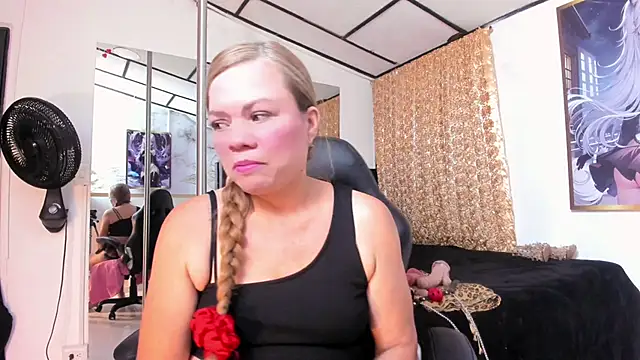 alicee__mature webcam