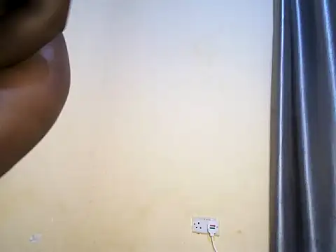 ebony_lovie live cam on StripChat