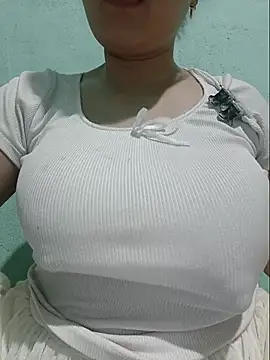 Shine_Mai webcam