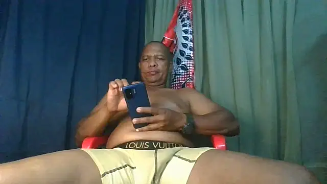 bigblackcock75 webcam