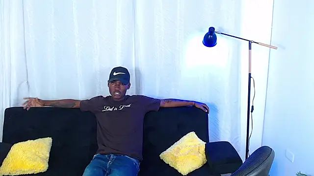 alexaandro18 webcam