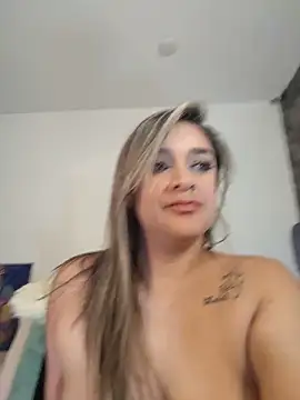 NicoleDiior webcam
