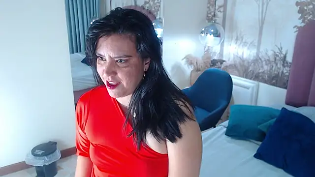sallydickinson (F milf) - show pussy