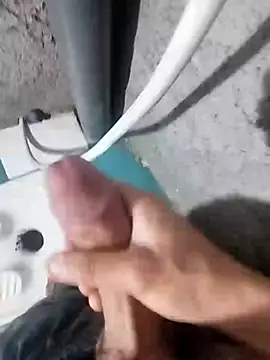 Kdjjfbf live cam on StripChat