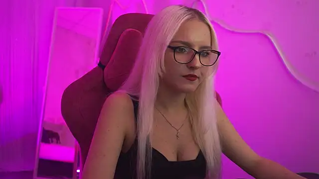 ViolaMore live cam on StripChat