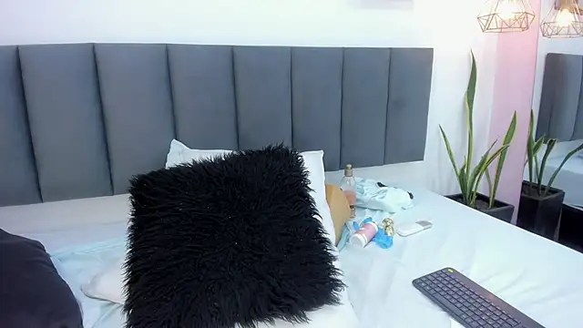 sam_doll_ webcam