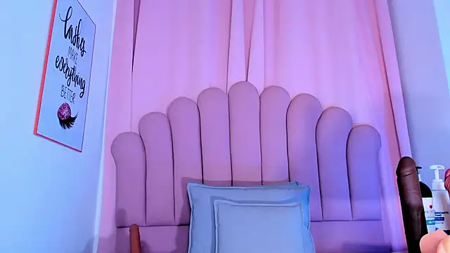NicoleMadrird webcam