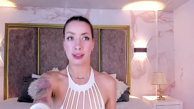 LolaGray__ webcam