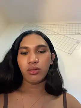 slutty_aki webcam