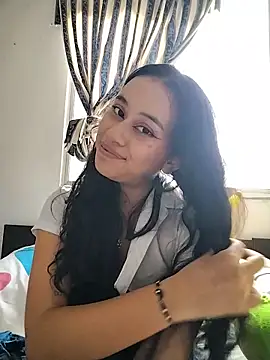 L0lita_Emi12 live cam on StripChat