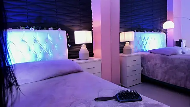 Natasha_Nassty live cam on StripChat