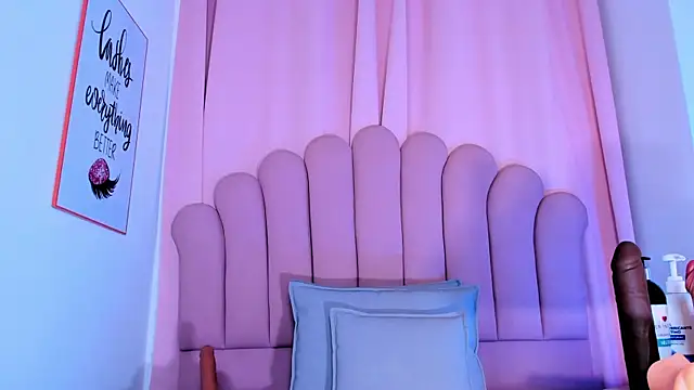 NicoleMadrird webcam