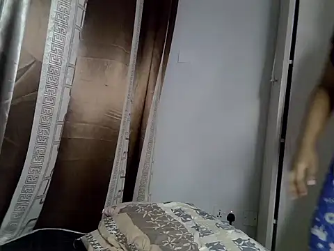 sexy_smiley2 (F young) - Twerk naked