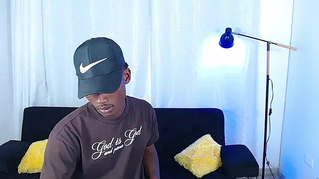 alexaandro18 webcam