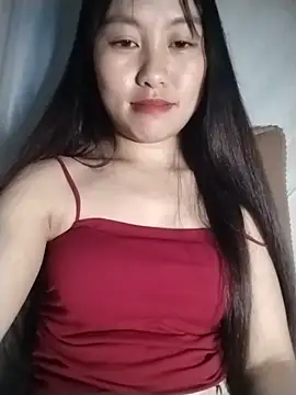 Cherry-squirtt live cam on StripChat