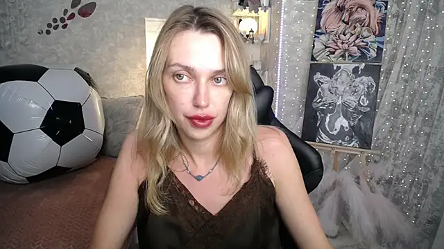 NickyAdamidi webcam