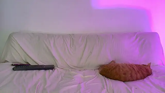 Nikki__uwu webcam