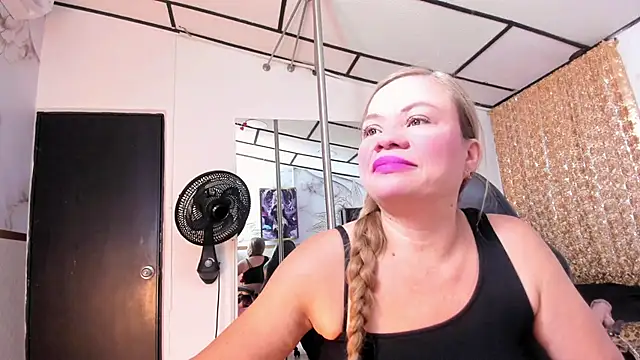 alicee__mature webcam