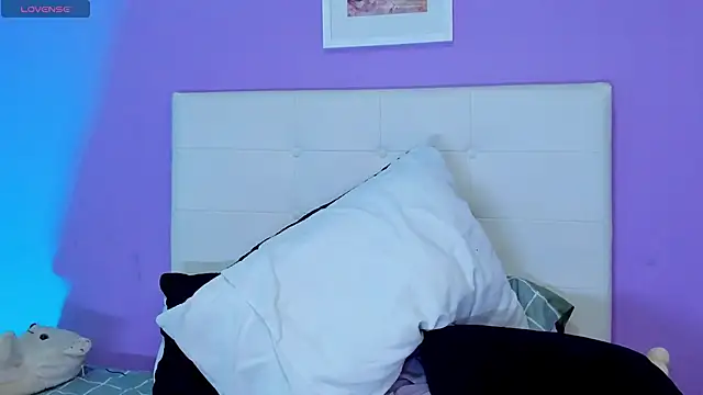 Charlotte11-11 webcam