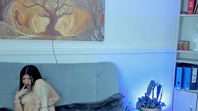 Lucifer_shadow webcam