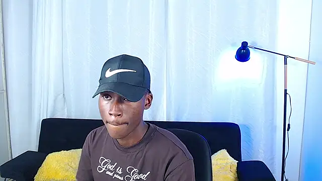 alexaandro18 webcam