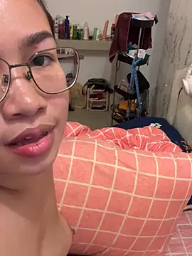 Ponthip webcam