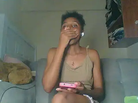 Velvet_peach webcam
