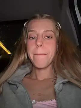 kira_mia
