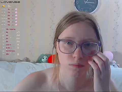 LustfulSarah webcam