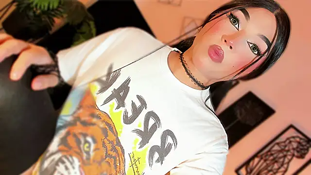 misstreslatin webcam