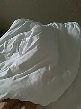 Mr_iphone11 webcam