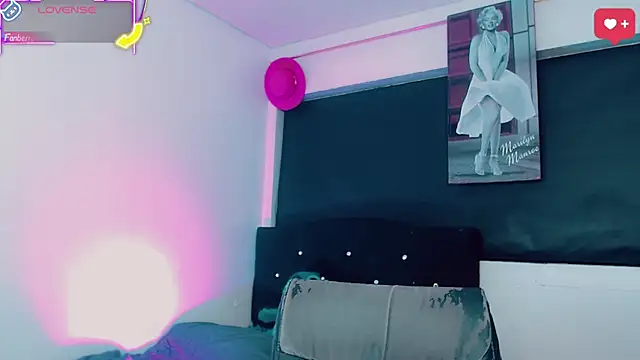 Kendall_hornyy webcam