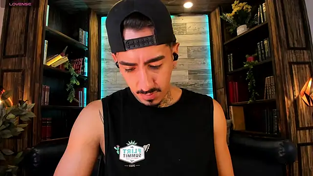 Donovan_Desmond webcam