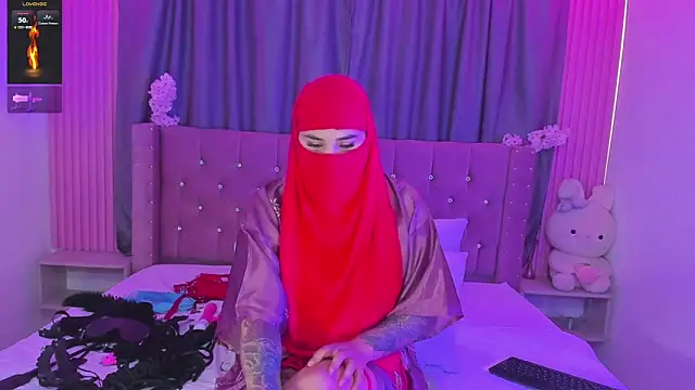 Nayla-Mouna webcam