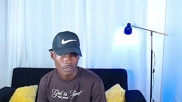 alexaandro18 webcam