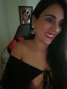 Miaswwe live cam on StripChat