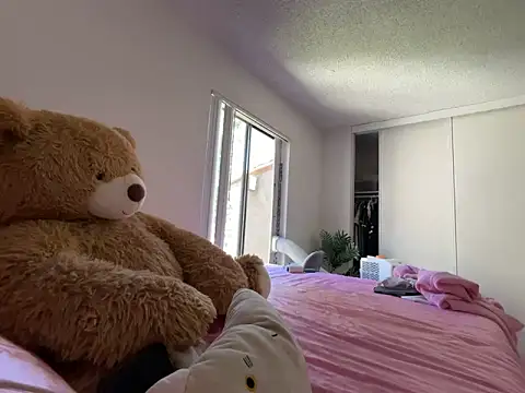 Onlypawzz webcam